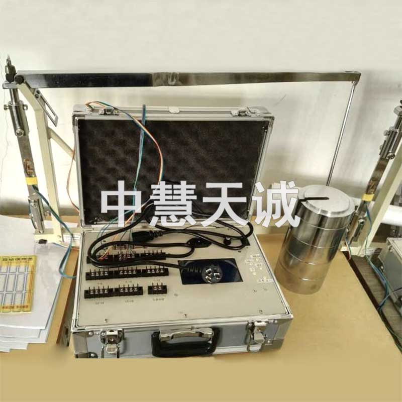 弹性模量E、泊松比&mu;实验装置